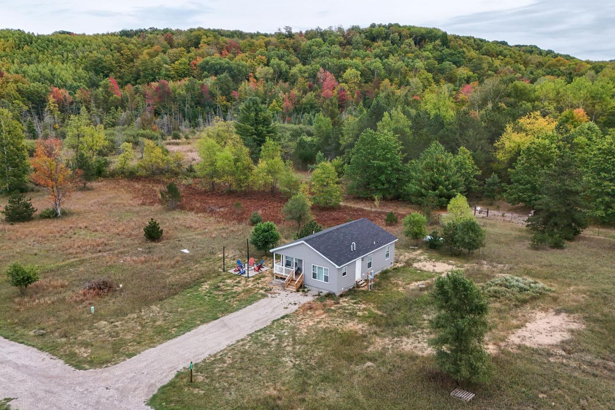 Family Home In Rapid City About 4 Mi To Torch Lake! Eksteriør billede
